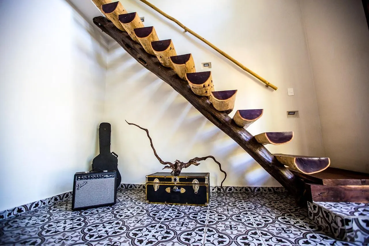 Escarabajo Rojo Bed & Breakfast Tulum