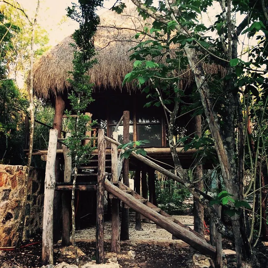 Escarabajo Rojo Bed & Breakfast Tulum
