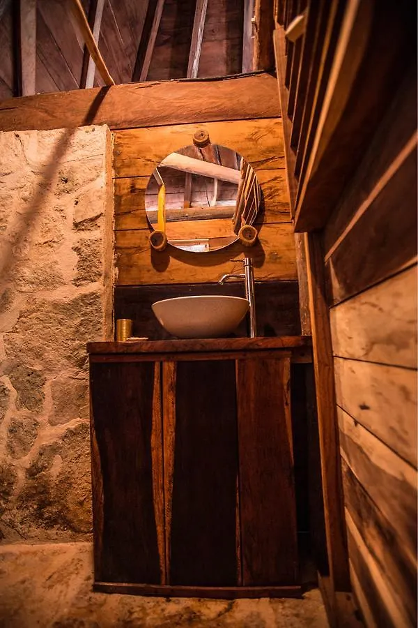 Escarabajo Rojo Bed & Breakfast Tulum